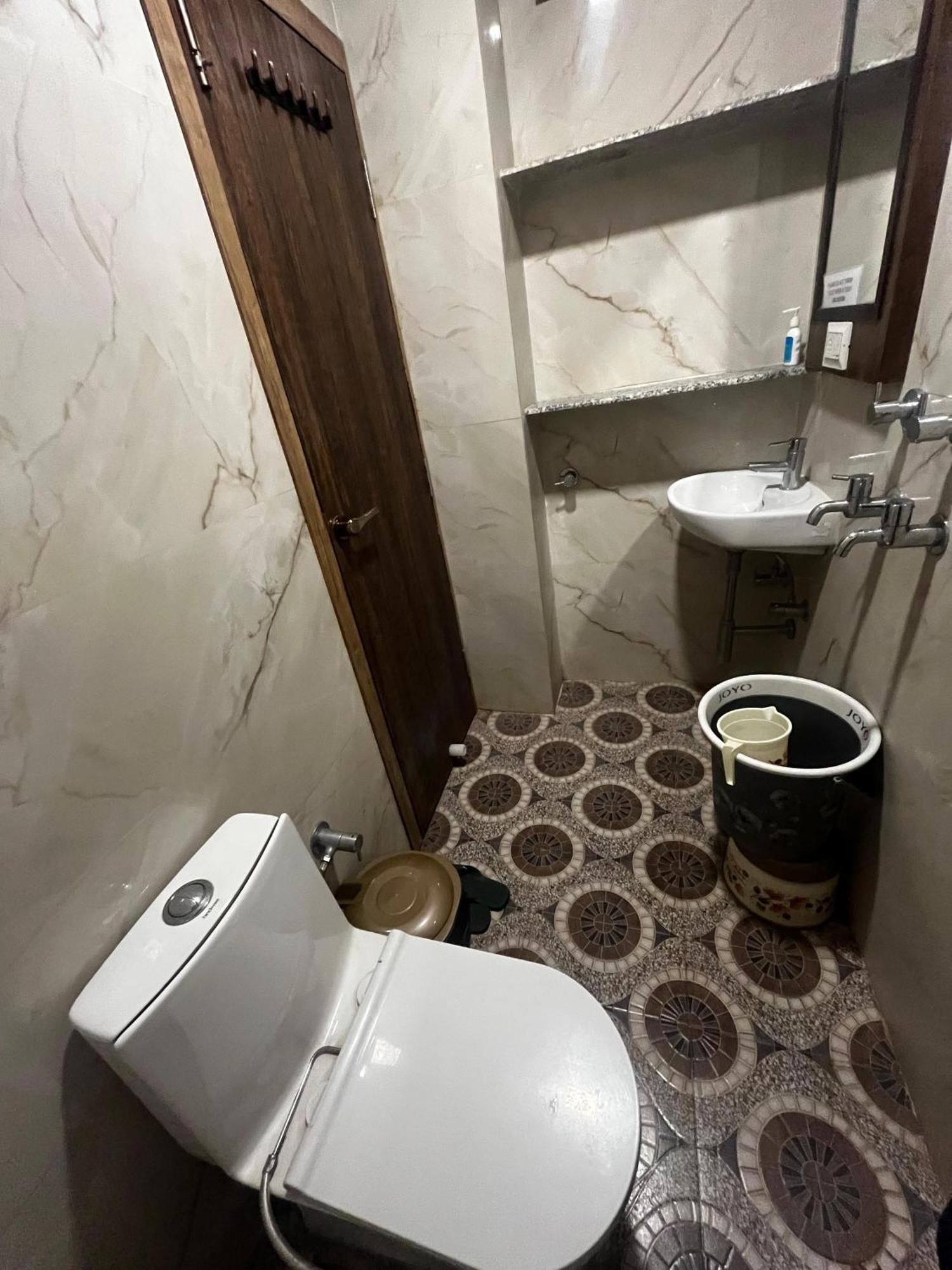 Ks Paying Guest House Βαρανάσι Εξωτερικό φωτογραφία